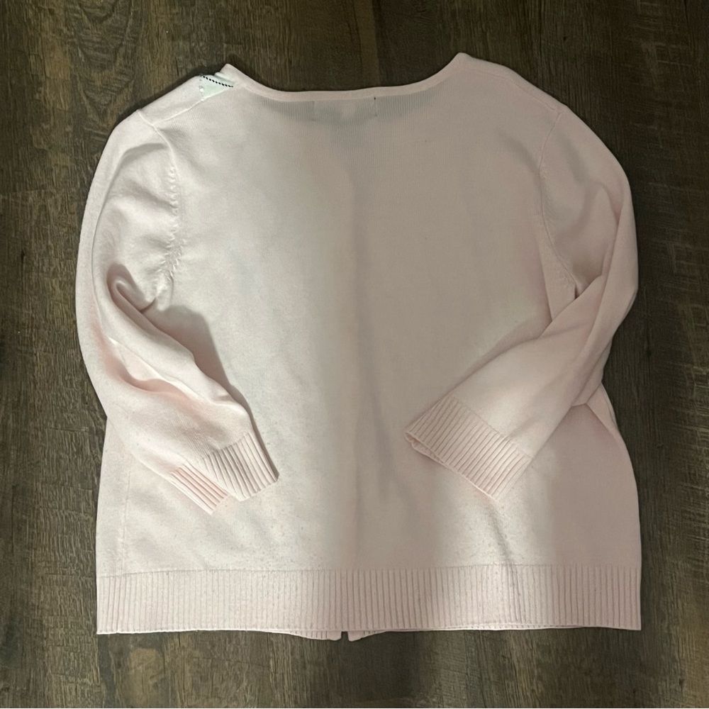 Pink sweater with design